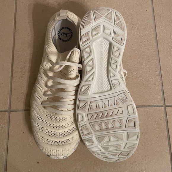 APL Techloom Wave, Size 8 (Worn Once) - Picture 4 of 5